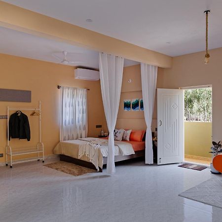 Вилла Moonlight Manor- Luxury Escape Бангалор Экстерьер фото